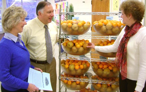 Fruits, veggies impress health commissioner