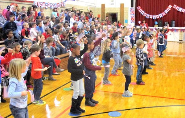 Woodland Elementary students show their love for veterans